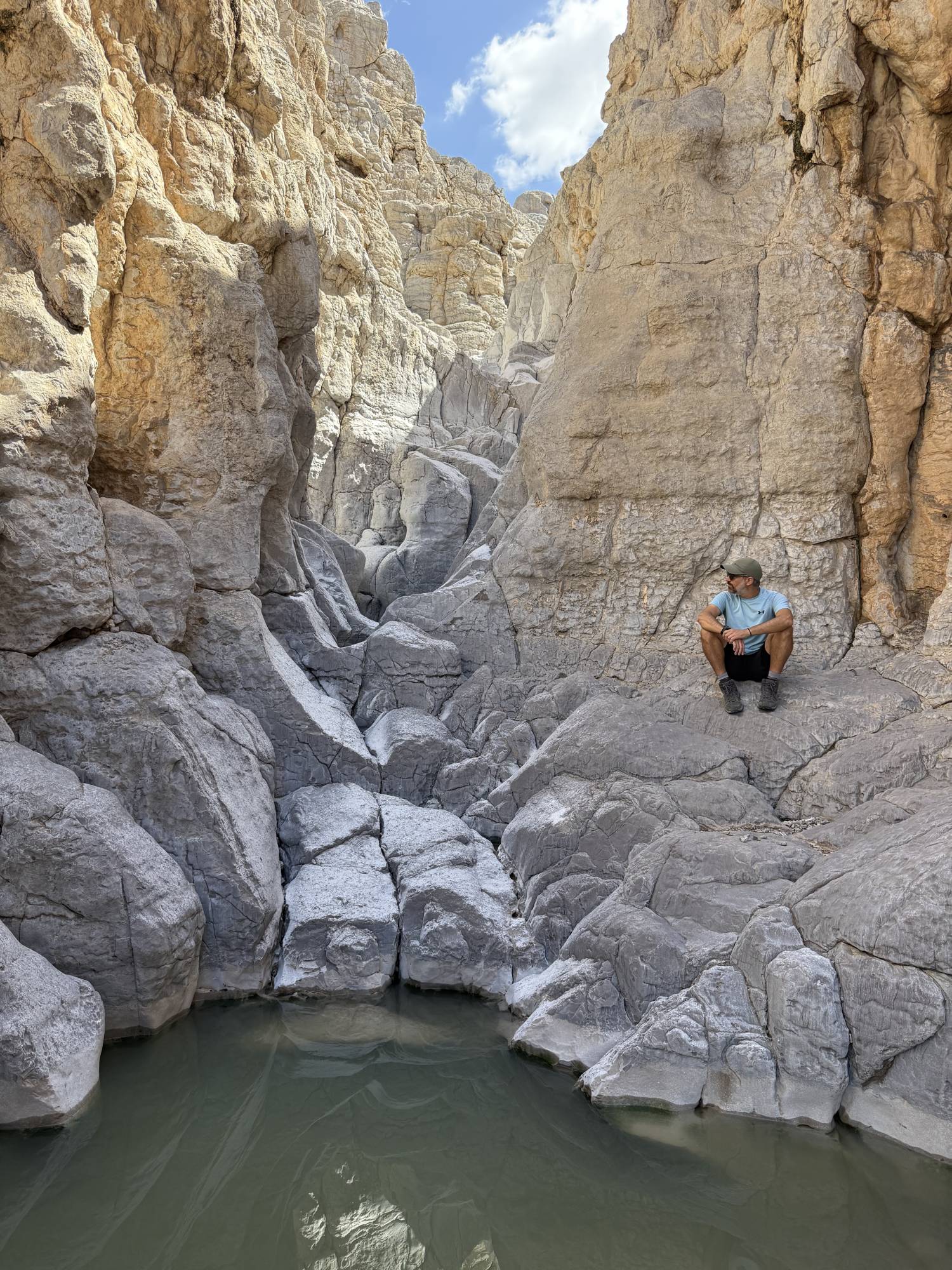 https://turpal-web.fra1.digitaloceanspaces.com/Agent-Devlop/adventurati-outdoor/storefront-photos/937642/img_3.jpg