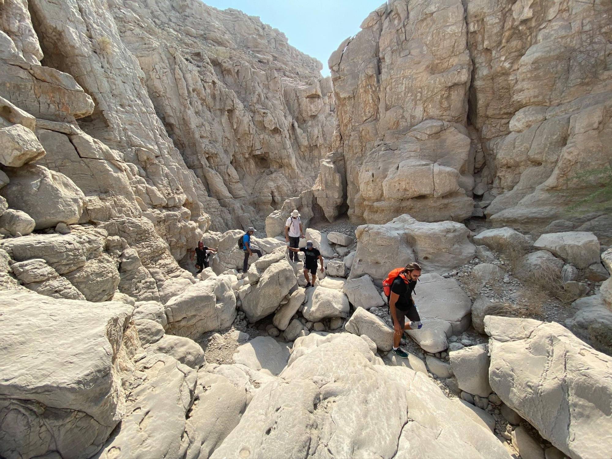 https://turpal-web.fra1.digitaloceanspaces.com/Agent-Devlop/adventurati-outdoor/storefront-photos/937642/img_5.jpg